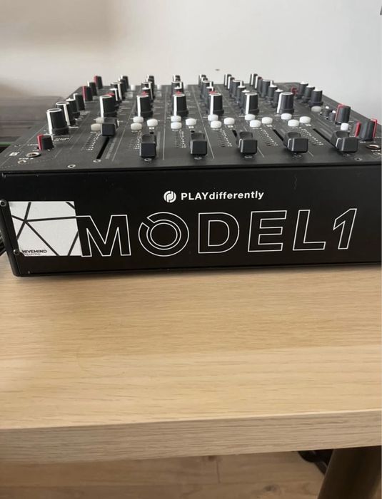 Allen & Heath PlayDifferently MODEL1
