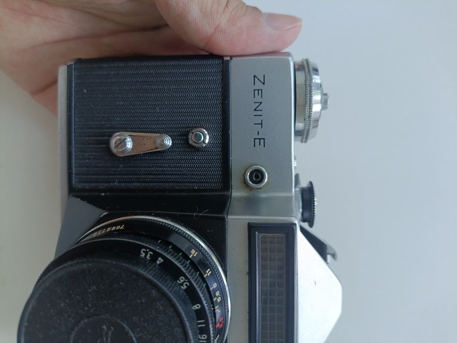 Продам фотоаппарат Zenit E