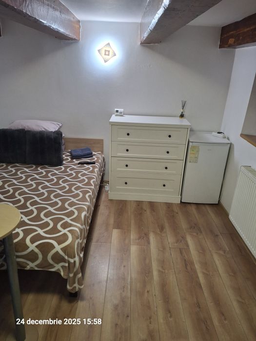 Garsoniera regim hotelier (cititi descrierea anuntului)