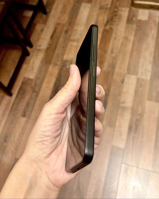 Продам смартфон Redmi 12 (8/256 гб)