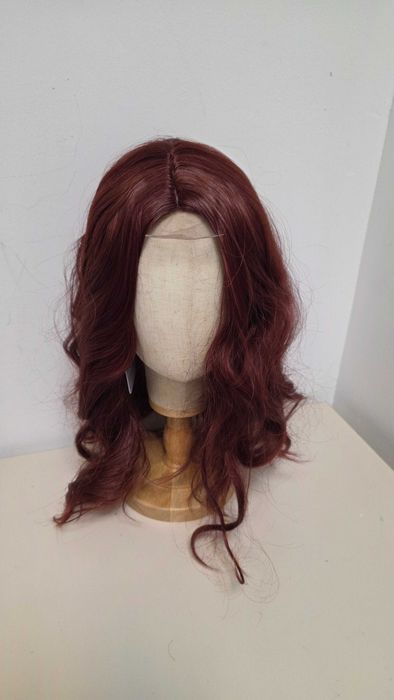 Perucă BARSDAR lace front 46 cm, ondulată, roșu burgundy-arămiu