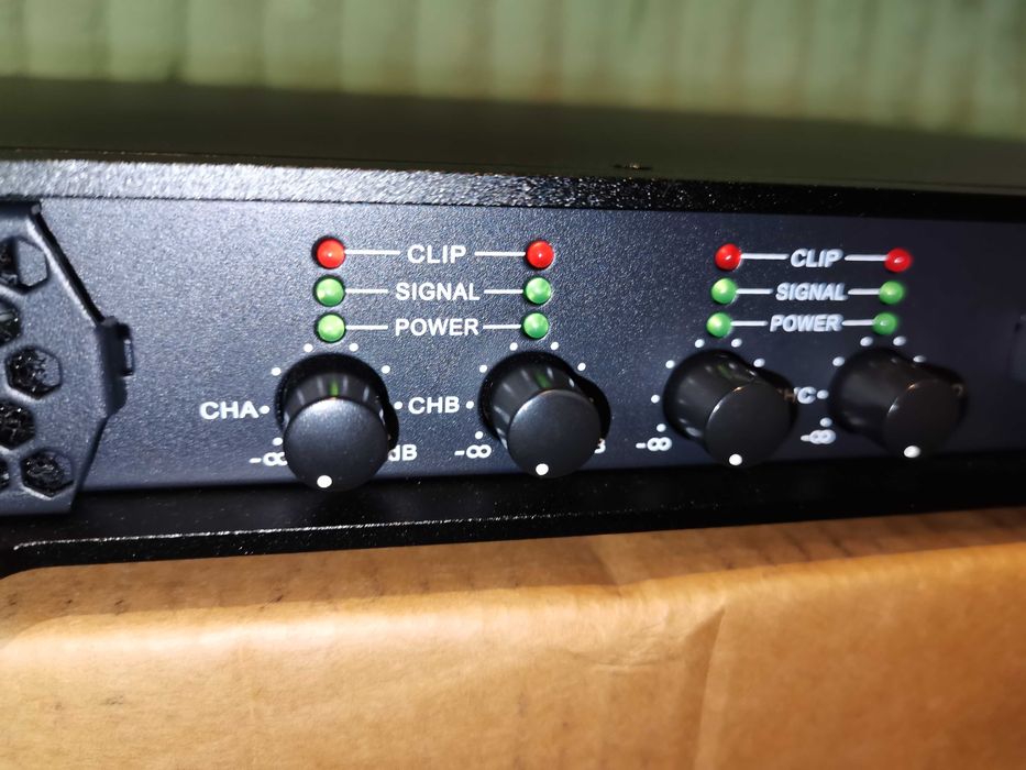 Amplificator DN 4100 Nou