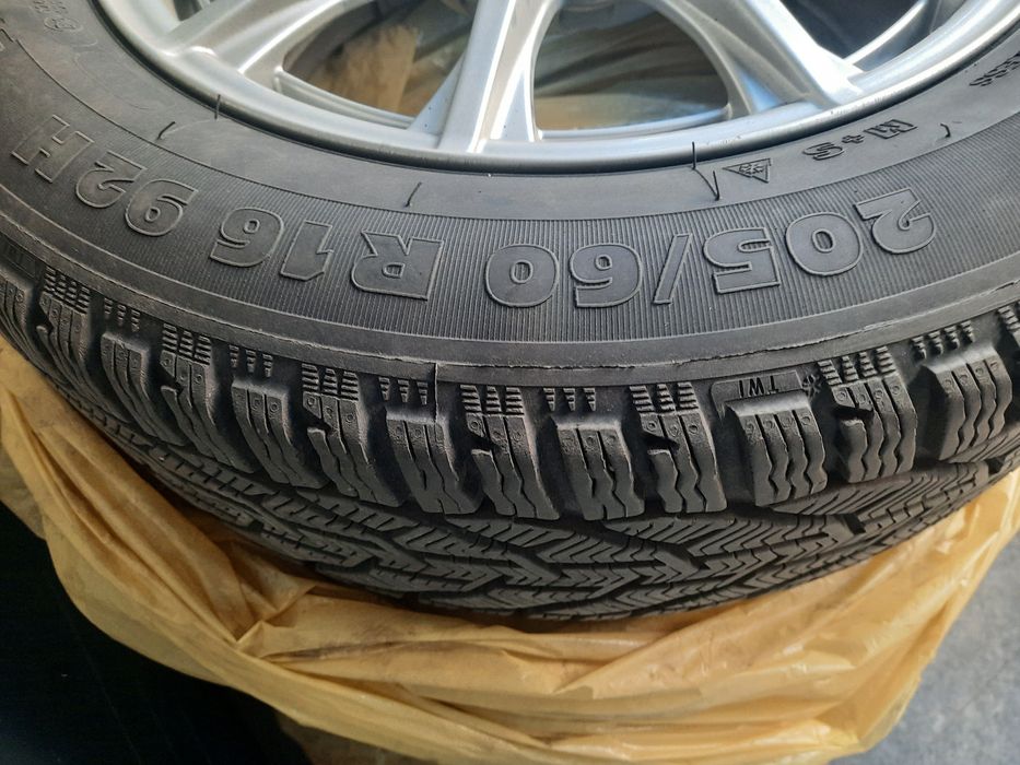 Jenti R16 mercedes cu capace FĂRĂ anvelope 205/60/R16 M+S