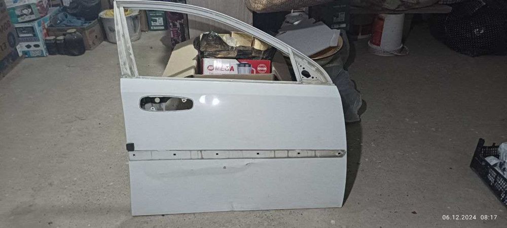 Gentra oldi o`ng eshik sotiladi. 2023.