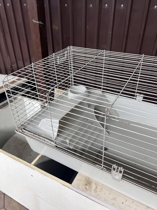 Продам клетку в хорошем состоянии