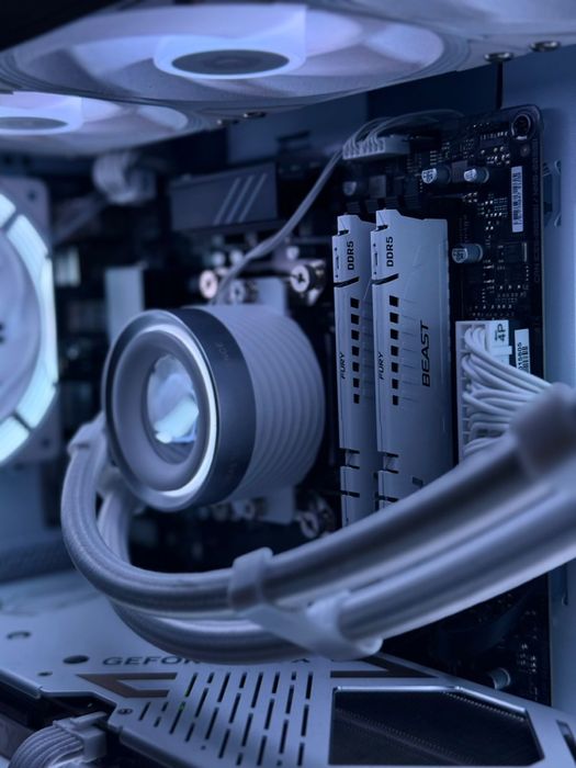 Rayzen 7 7800X3D 5070 Комплект