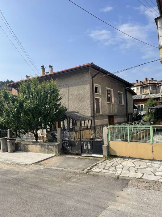 Продава се Къща в Велинград - 170 кв.м за 1530 €/кв.м - Снимка #2