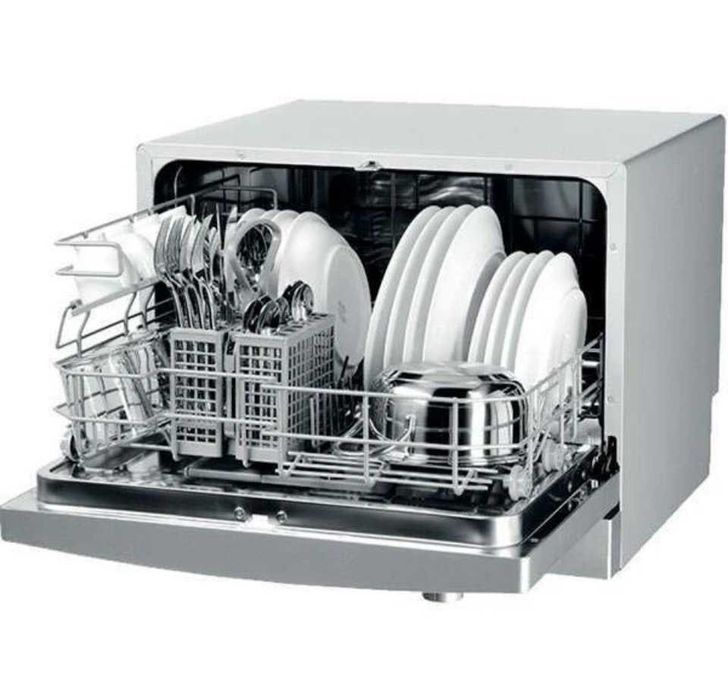Компактная посудомоечная машина Indesit