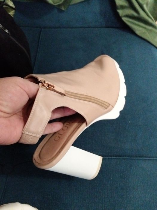 Продам обувь женскую