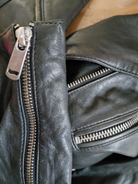 Яке GAS естествена кожа