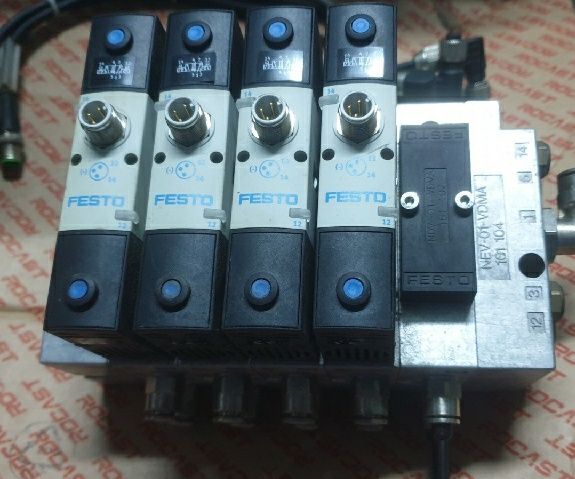 Grup electrovalve Festo
