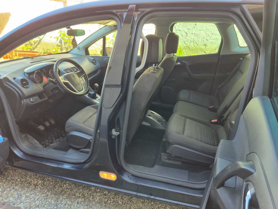 Opel Meriva B 2011