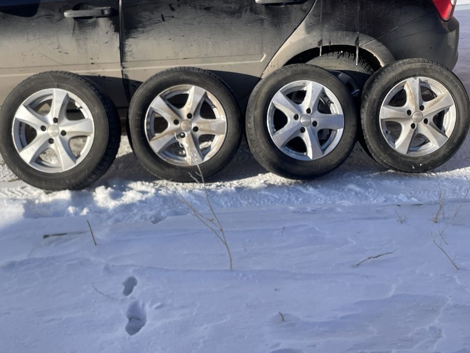 Продам резину р14 на легкосплавленых дисках