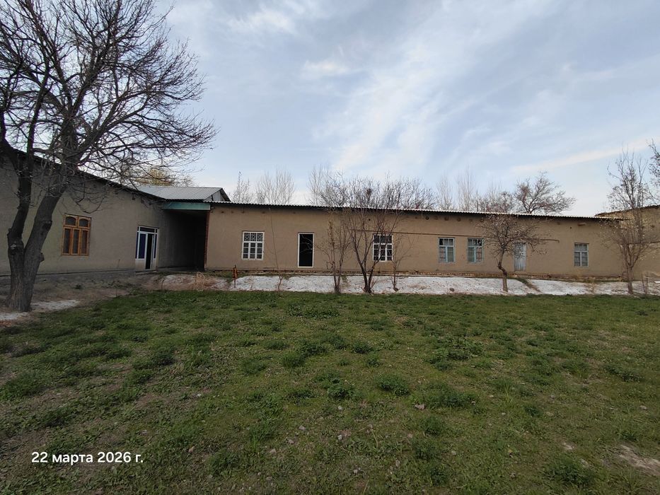 Шофирконда уй сотилади