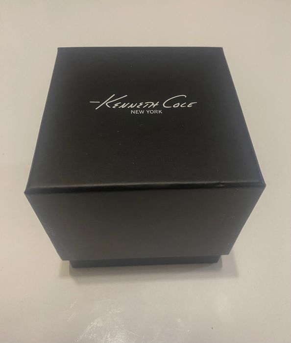 Мъжки часовник “ Kenneth Cole” (Нов)