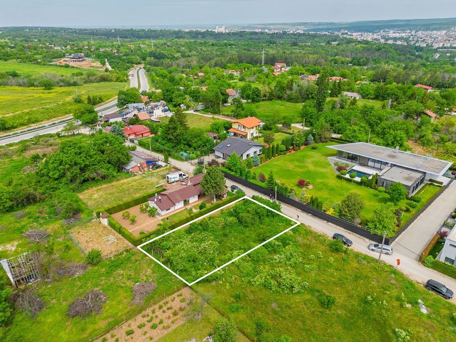 Парцел в Плевен-м-т Плочата площ 536 цена 63000