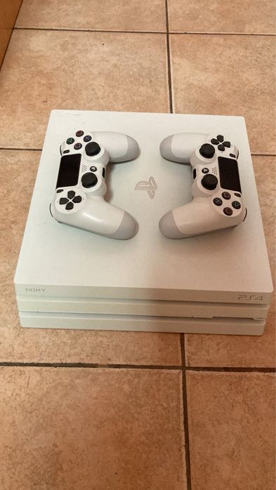 Sony Ps4 pro 1TB
