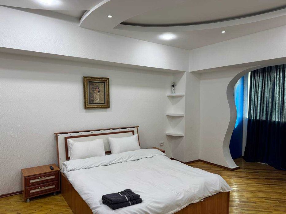 Квартира посуточно метро Космонавтов, Ойбек. Kunlik ijara, metro Oybek