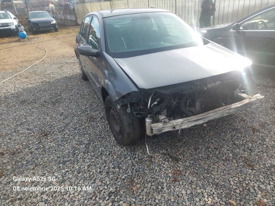 Vînd Renault megane 1.5 dci înmatriculat pt făcut sau piese