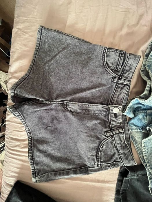 Pantaloni scurti de blugi + fusta, marimea 152 / 158, XS / 32