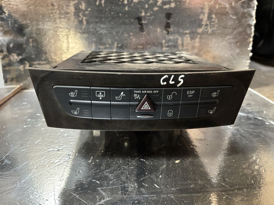 Управление с подгрев и обдухване с ченджър  Mercedes CLS C219