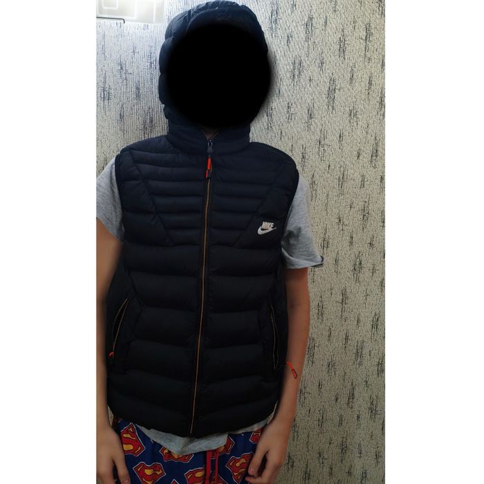 Жилетка одевал 1 раз