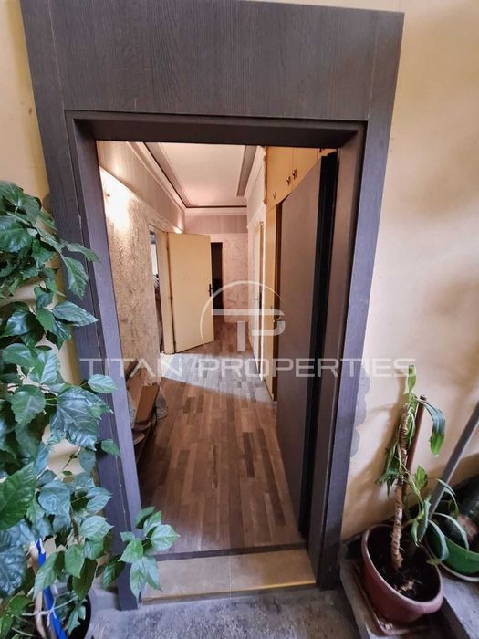 Продава се Тристаен апартамент в Пловдив, Тракия - 86 кв.м за 1221 €/кв.м - Снимка #9