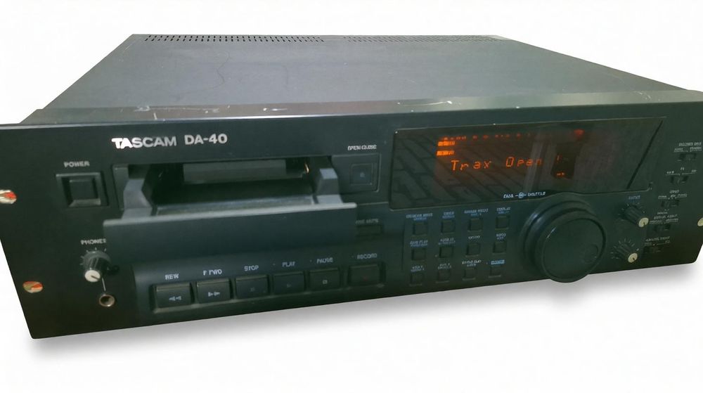 DAT recorder Tascam DA-40