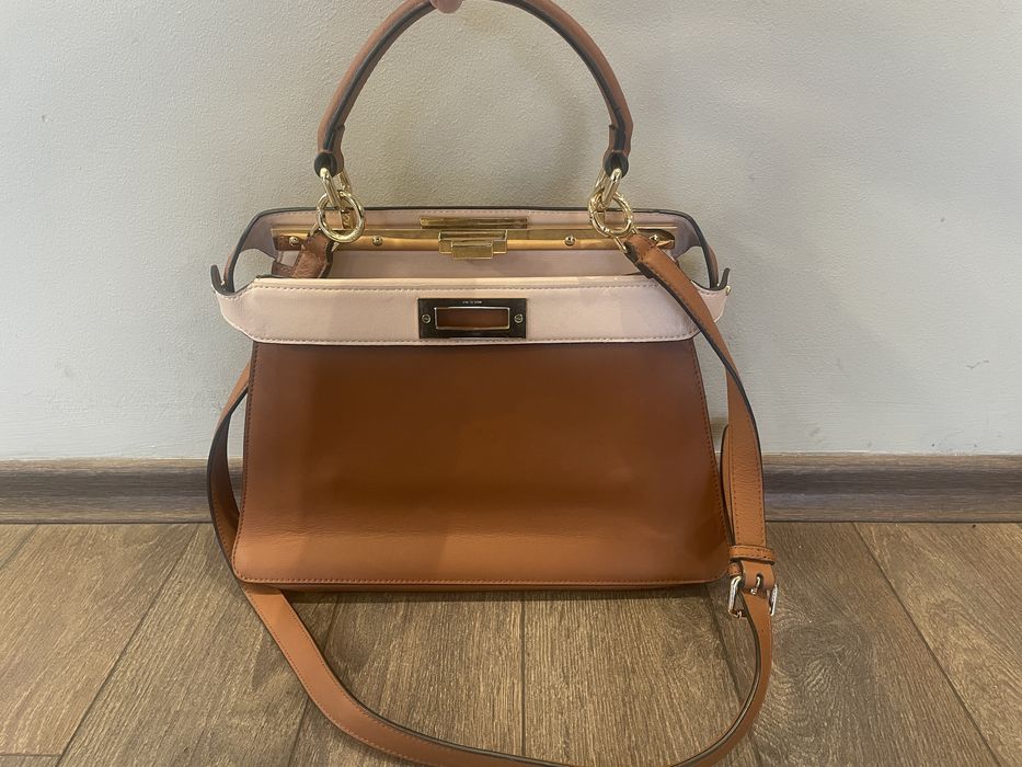 Fendi peekaboo bag естествена кожа