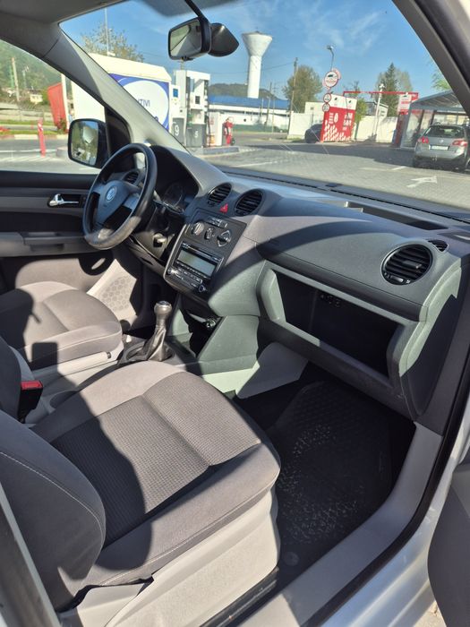 VW Caddy 1.9 TDI 2010 Senzori parcare/Aer Condiționat/Cârlig