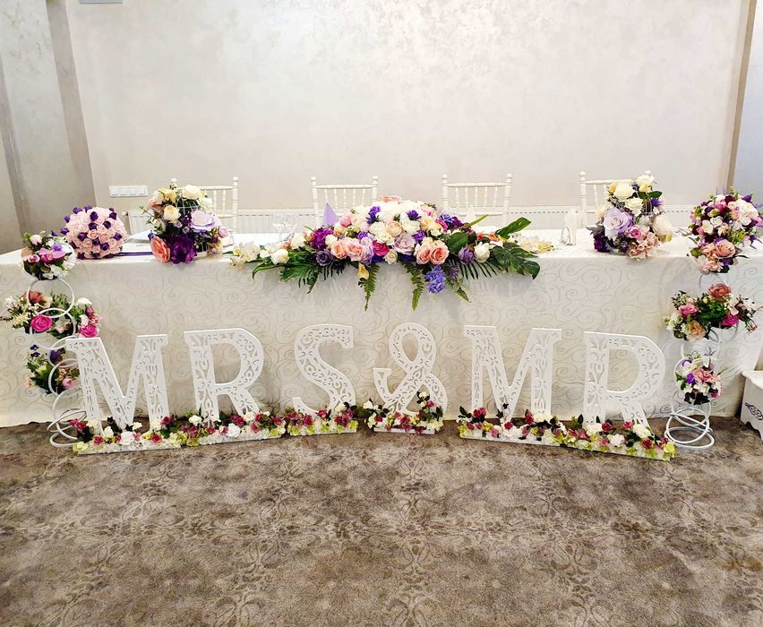 Aranjamente florale diverse - decoratiuni din flori, diverse decoruri