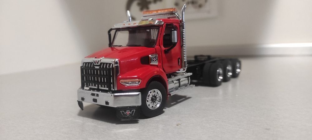 Колекционерски модел мащаб 1:50