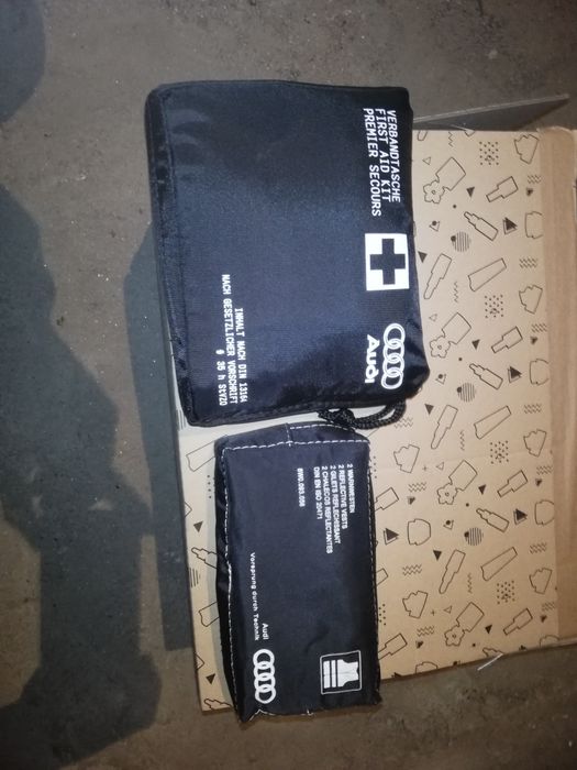 Продавам аптечки и жилетки за мерцедес,ауди, фолксваген и бмв