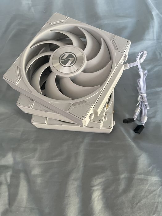Lian Li Uni Fan P28 V2 120mm вентилатори