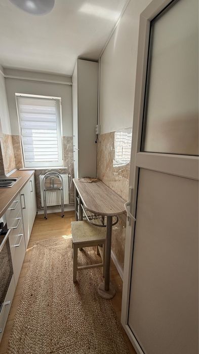 Apartament doua camere inchiriat Brașov-cart. Florilor-Lămâiței