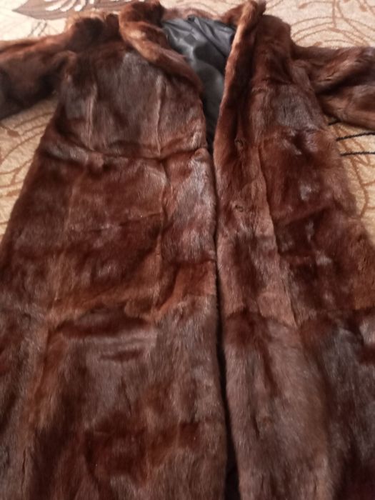 Продам Шуба сурковая