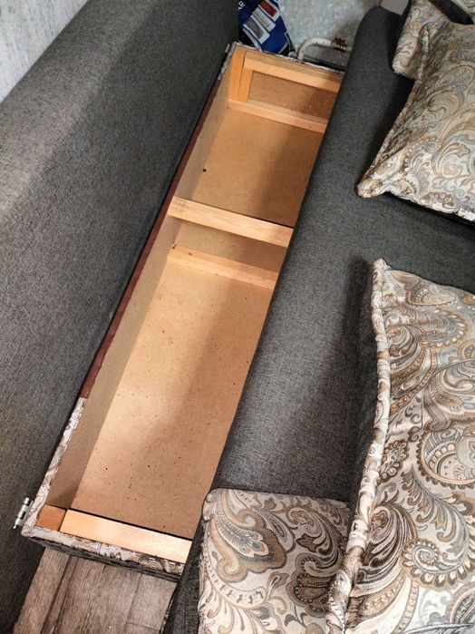 Продам диван выдвижной