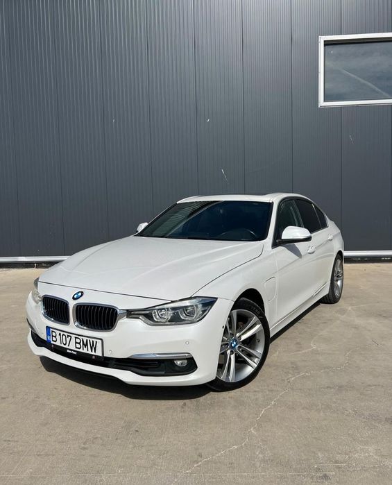 BMW Seria 3 BMW F30 330e iPerformance