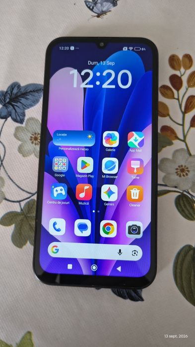 Vând telefon Rednic 15 c