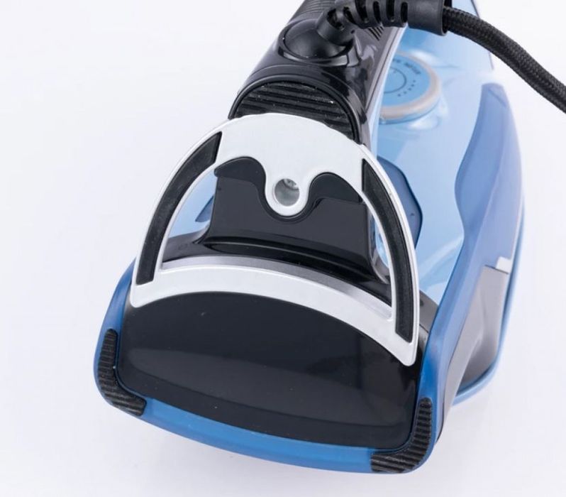 Парна Ютия 2200W с керамична гладеща плоча