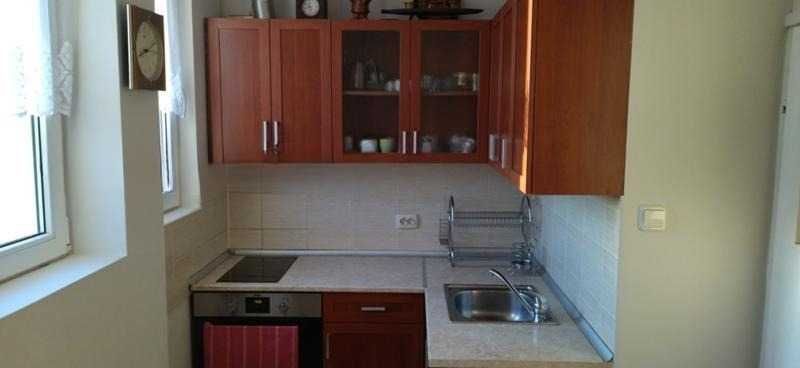 Дава се под наем Двустаен апартамент в София, Бъкстон - 80 кв.м за 550 € - Снимка #1