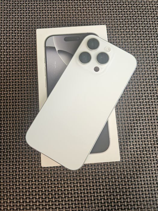 iPhone 16 pro 128gb