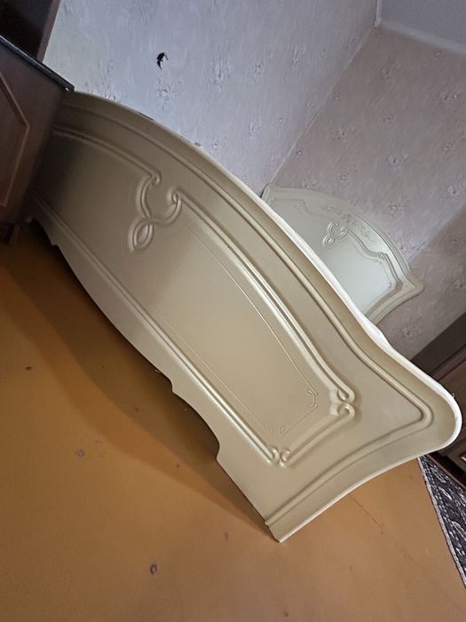 Продам кровать (самовывоз)