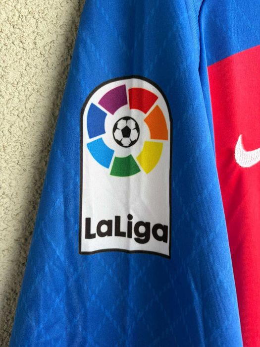 Tricou FC Barcelona - Gavi (#6) | Mărimea L (se potrivește un S-M)