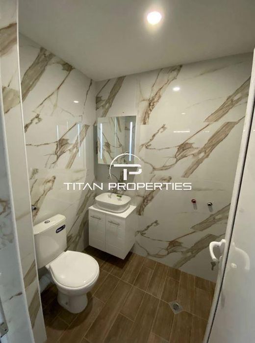 Дава се под наем Офис в Варна, Възраждане 1 - 125 кв.м за 600 € - Снимка #8