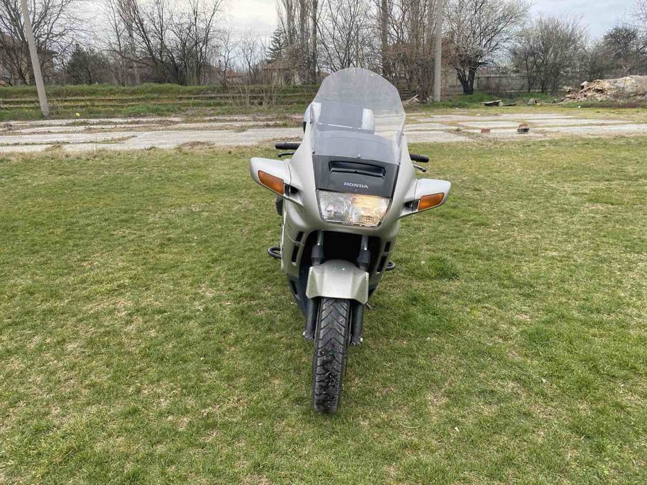 Honda pan European ST 1100, 1990г. 100 конски сили.