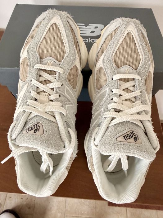 Чисто нови маратонки New Balance 9060