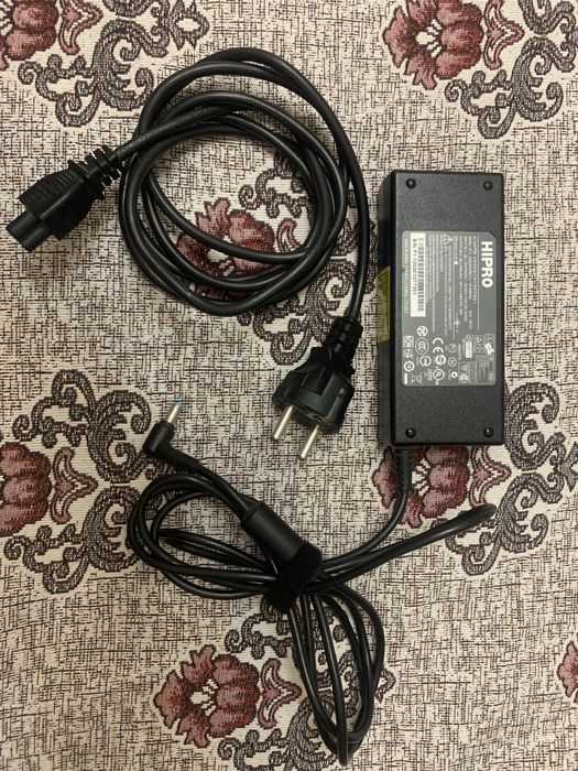 Блок питания HP-A0904A3 для ноутбука