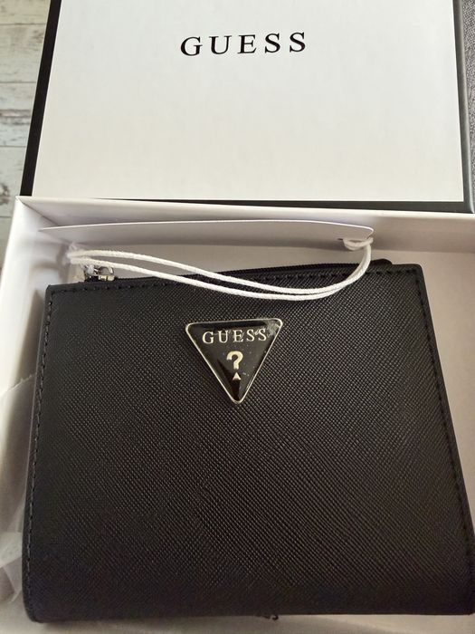 Guess портфейл нов