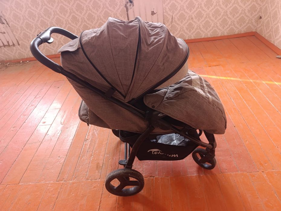 Коляска 15000 и 7000тг